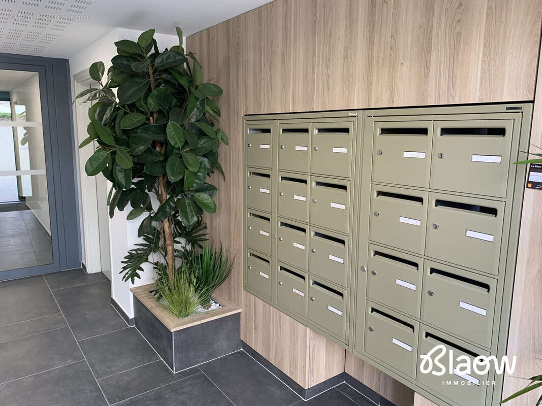 Appartement à MEYZIEU