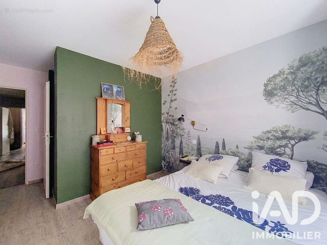 Appartement 79 m² à Saint-Genis-Laval  - photo 6