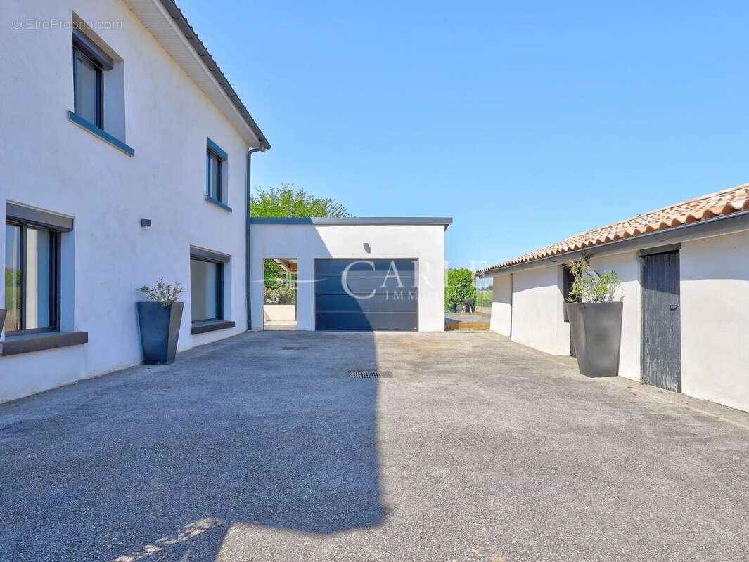 Maison à PUSIGNAN