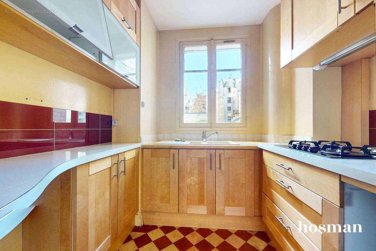 Appartement à PARIS-17E