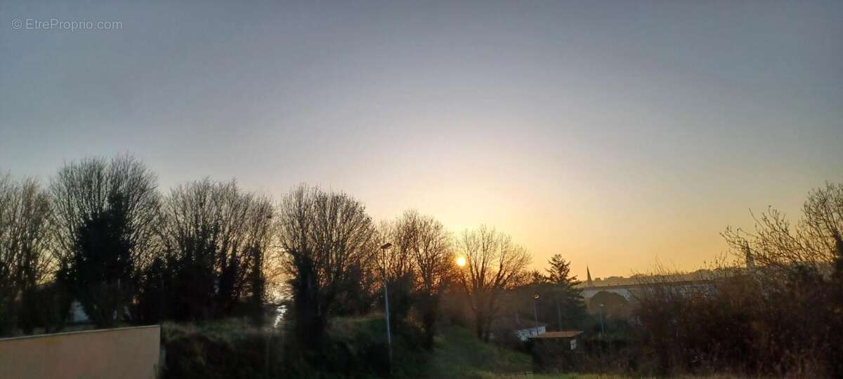 Terrain à FONTENAY-LE-COMTE