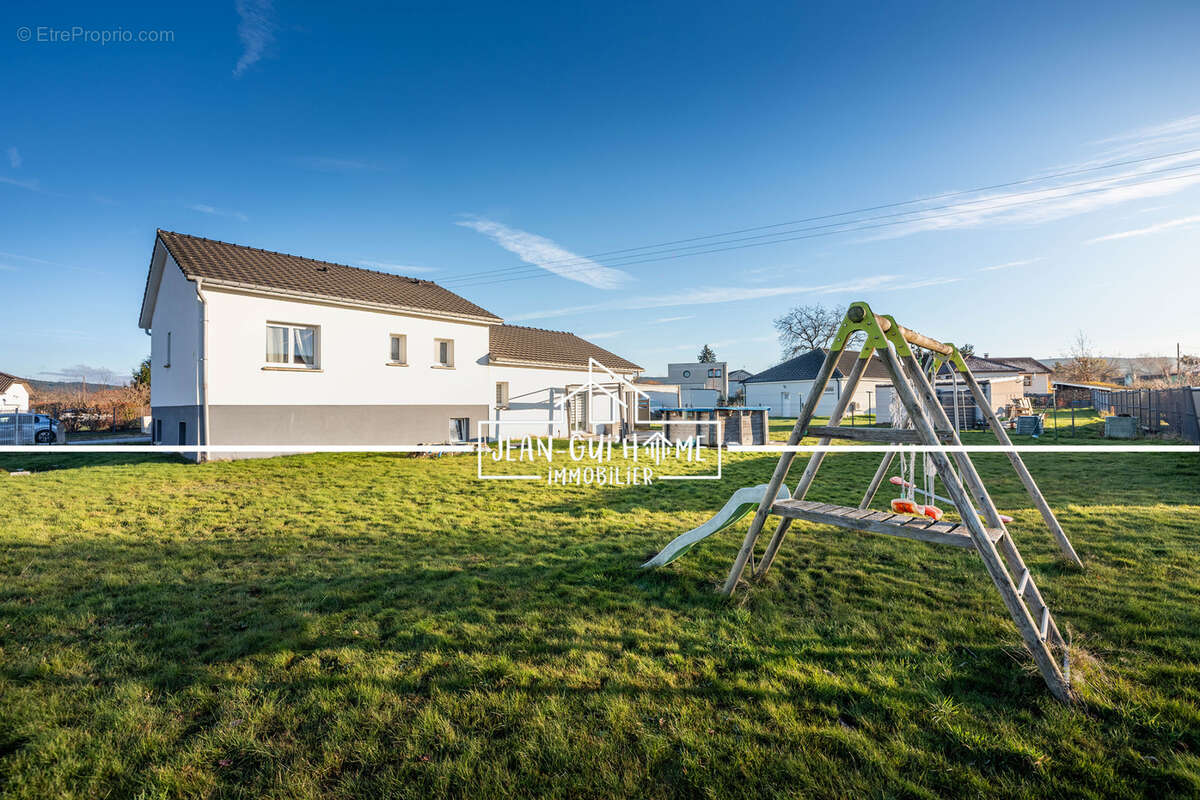 Maison à GRANDVILLERS