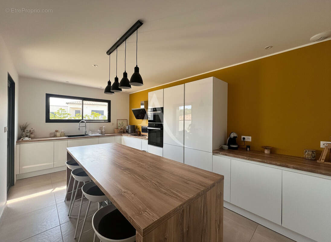 Proche CARCASSONNE, Maison contemporain de plain pied avec garage - photo 3