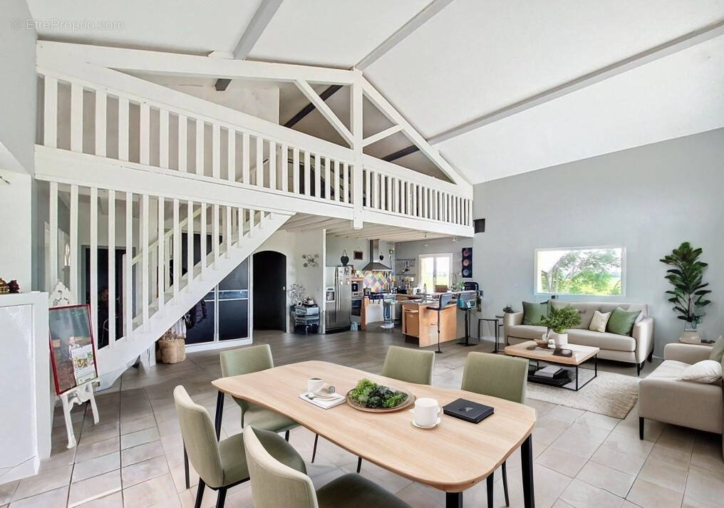 Maison à SAINT-GEORGES-HAUTE-VILLE