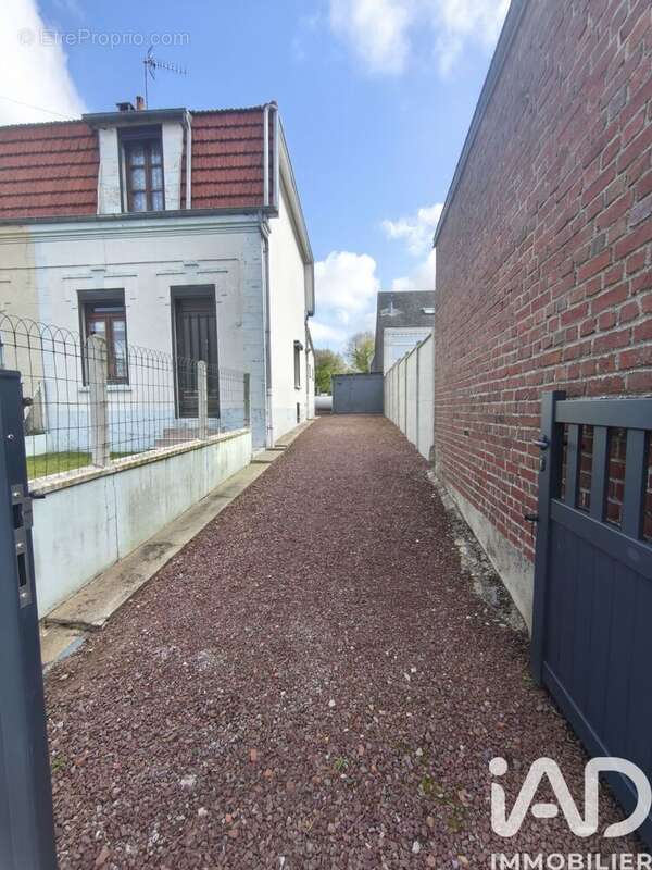 Photo 2 - Maison à DARGNIES