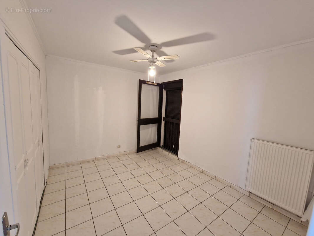 Maison à VILLEMOUSTAUSSOU