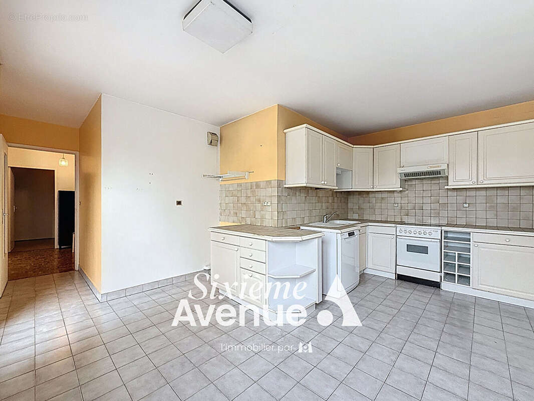 Appartement Villeurbanne Gratte-Ciel 4 pièces 99.70 m2 - photo 5