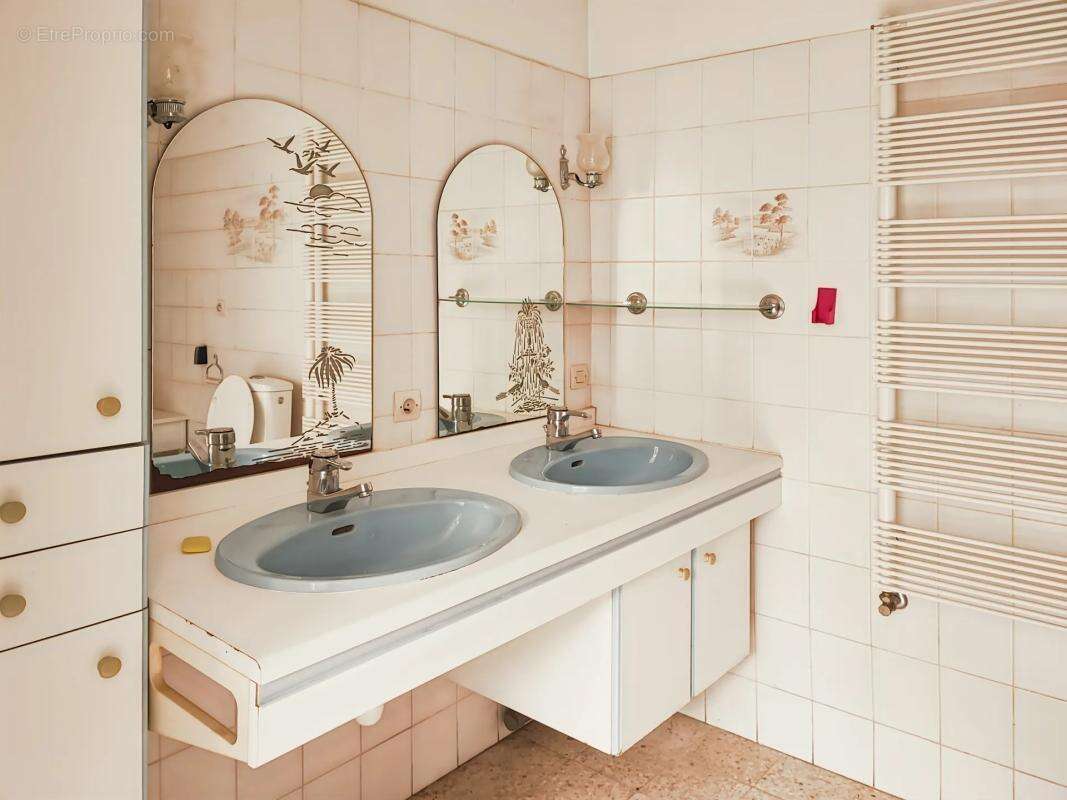 Maison à SAINT-ASTIER