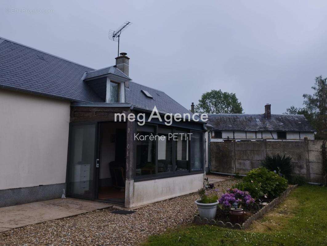 Maison à MARTAGNY