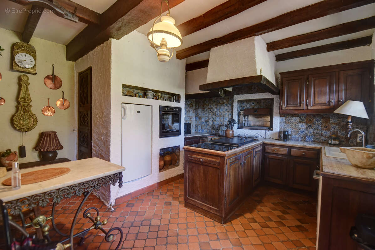 Maison à SAINT-LAURENT-SUR-MANOIRE