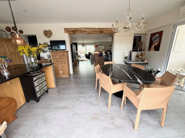 Maison à SAINT-AIGULIN