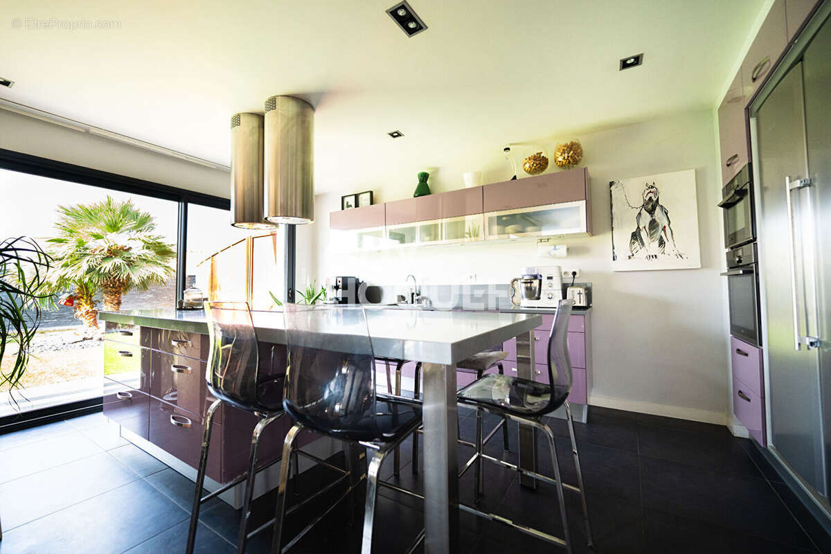 COURNON D'AUVERGNE- Maison d'architecte 301 m2- Piscine - photo 6