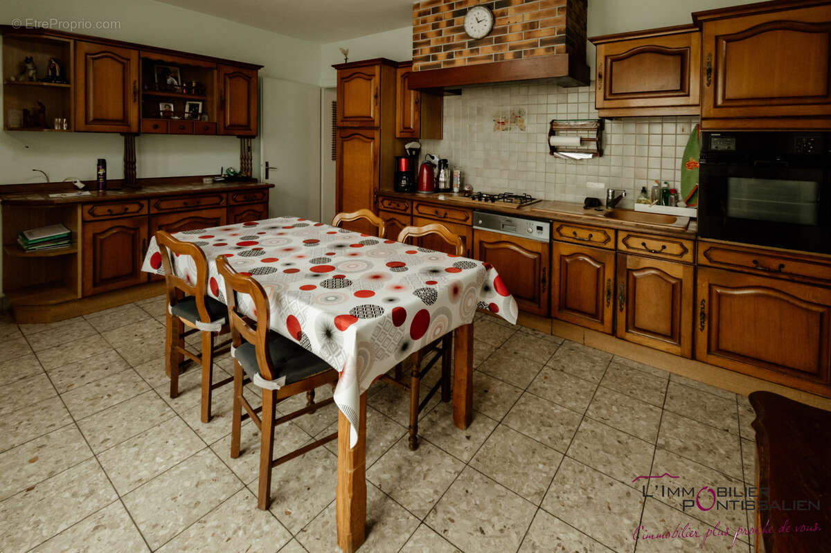 Maison à VILLERS-SOUS-CHALAMONT