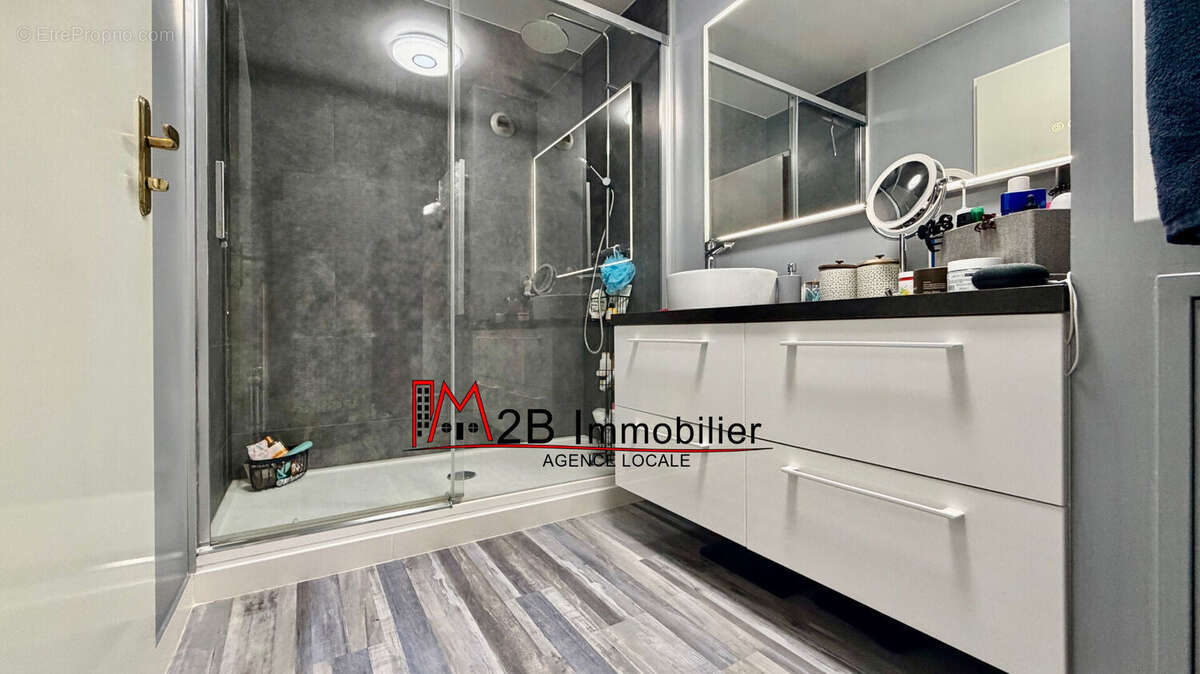 Appartement à BUSSY-SAINT-GEORGES