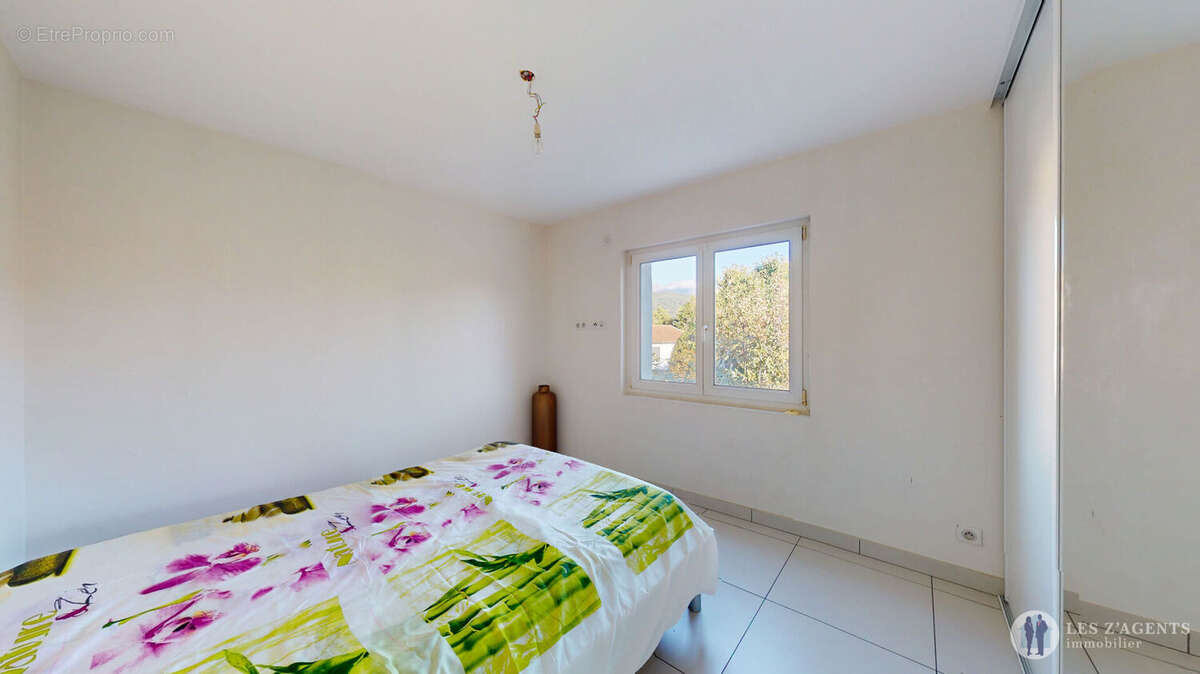 Maison à SAINT-MARTIN-D&#039;HERES