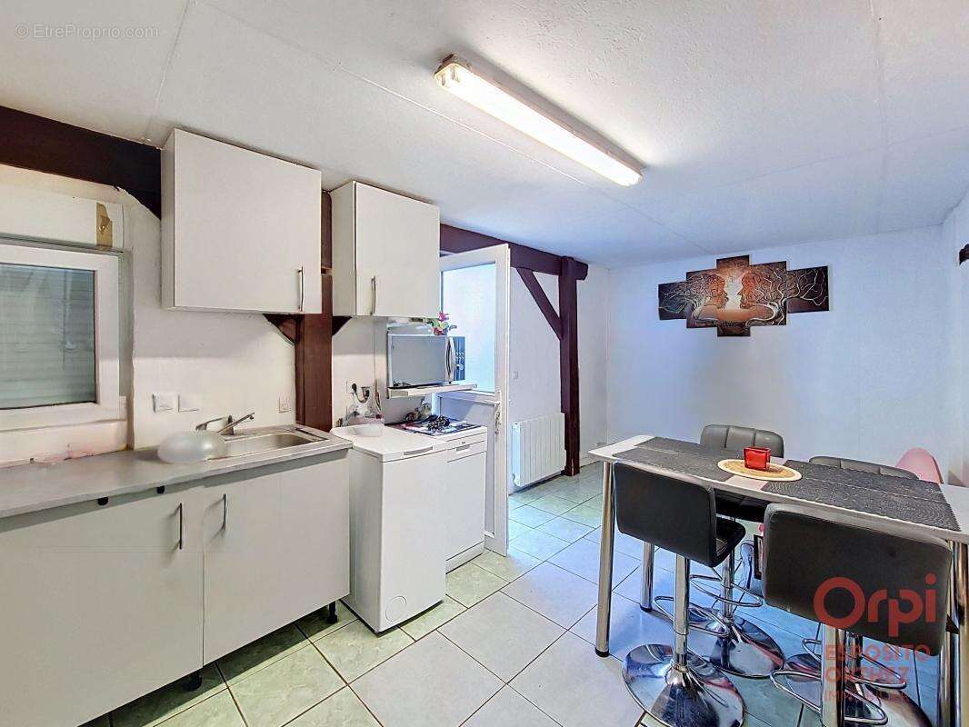 Maison à AMOU