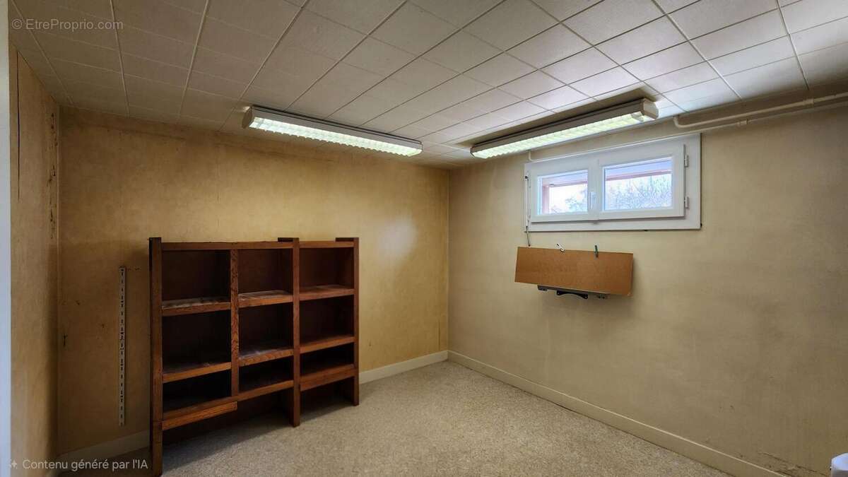 Photo 7 - Maison à GENELARD