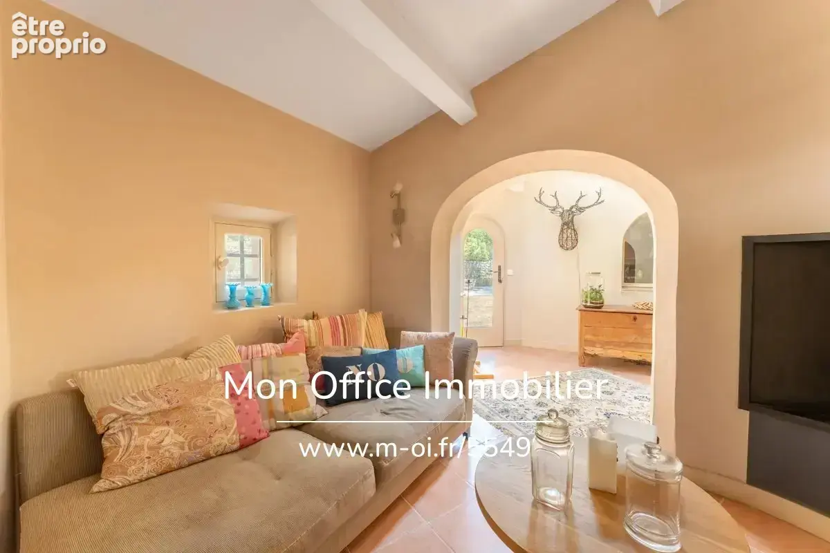 Référence : 7207-NGU - Maison 10 pièces - 8 chambres - Jacuzzi, Piscine, Salle de Cinema - Village à pied - photo 14