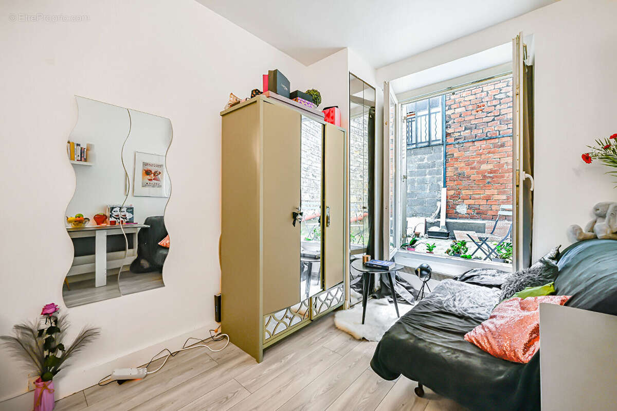 Appartement à PARIS-11E