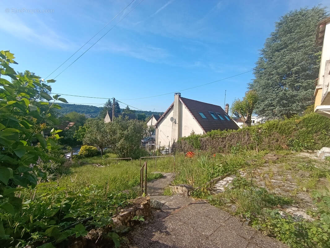Maison à BURES-SUR-YVETTE
