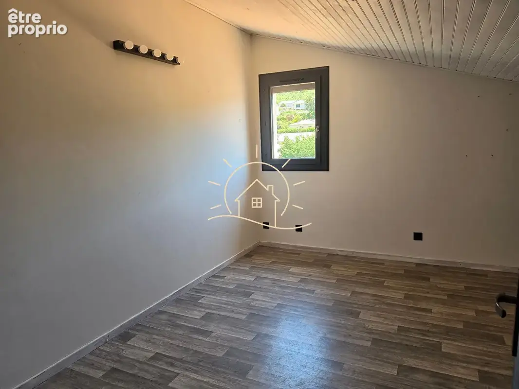 Maison familiale avec piscine et terrain constructible - photo 8