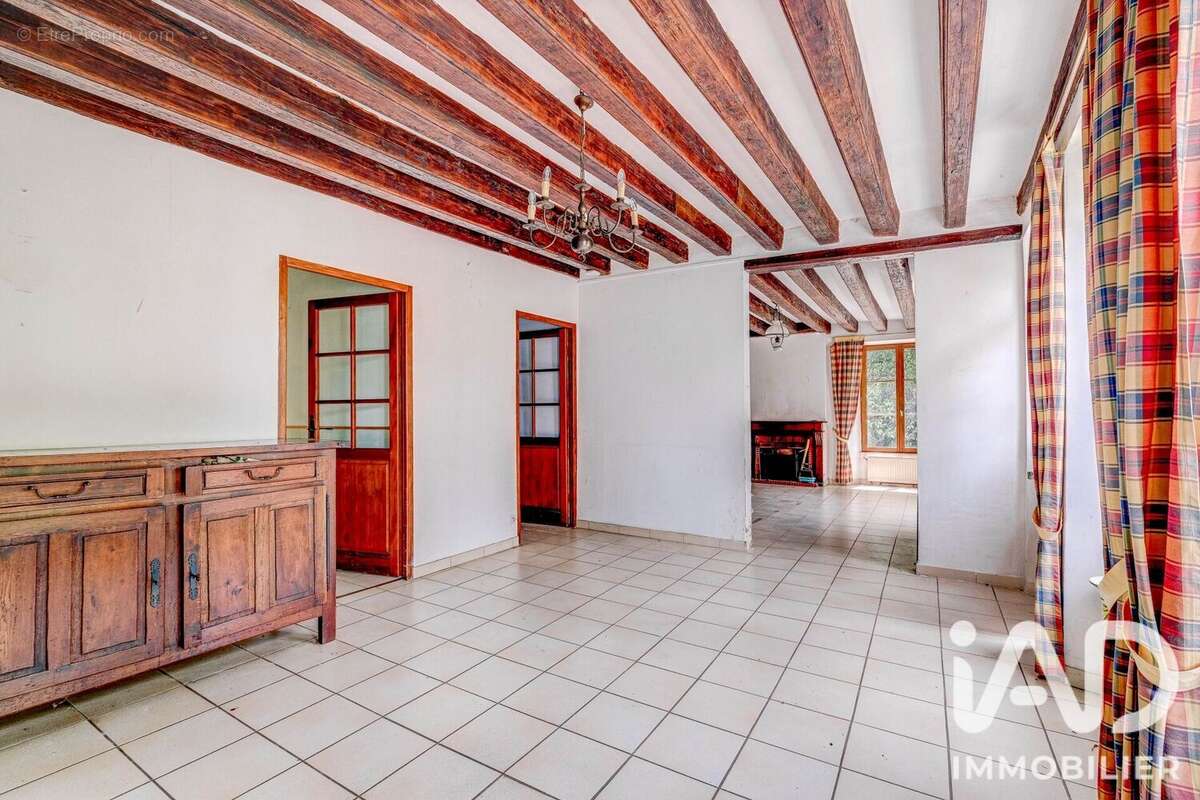 Photo 2 - Maison à LA CROIX-EN-BRIE