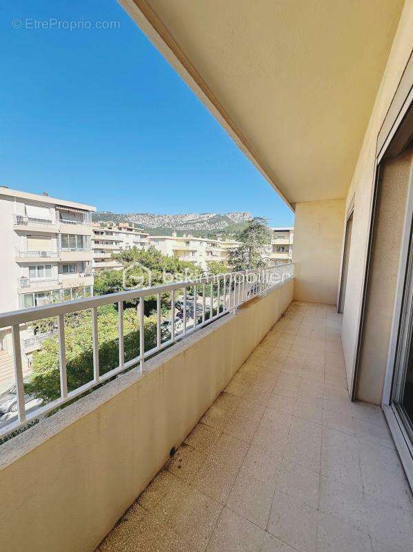 Appartement à LA VALETTE-DU-VAR