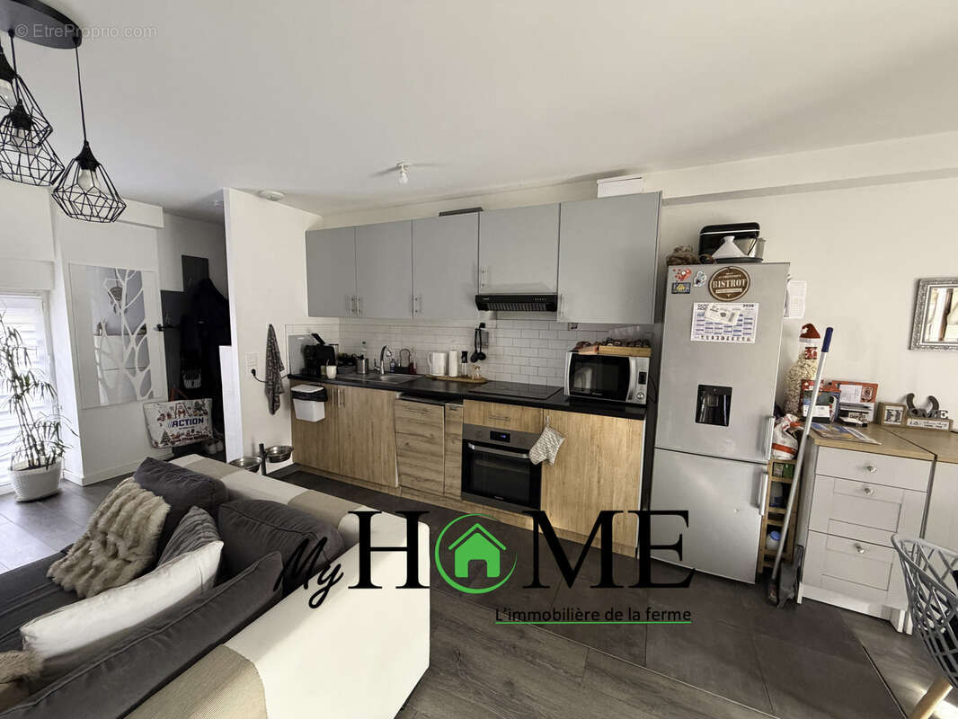 Appartement à SAVIGNY-LE-TEMPLE