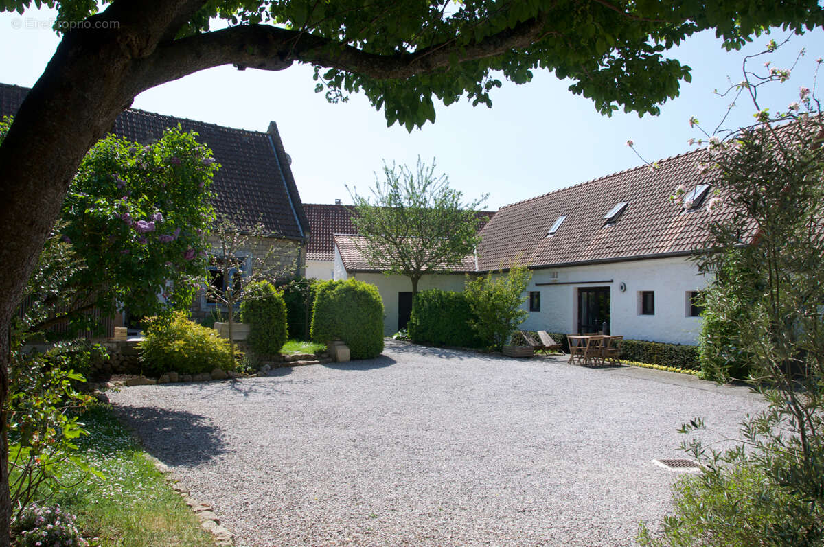 Maison à BEUVREQUEN