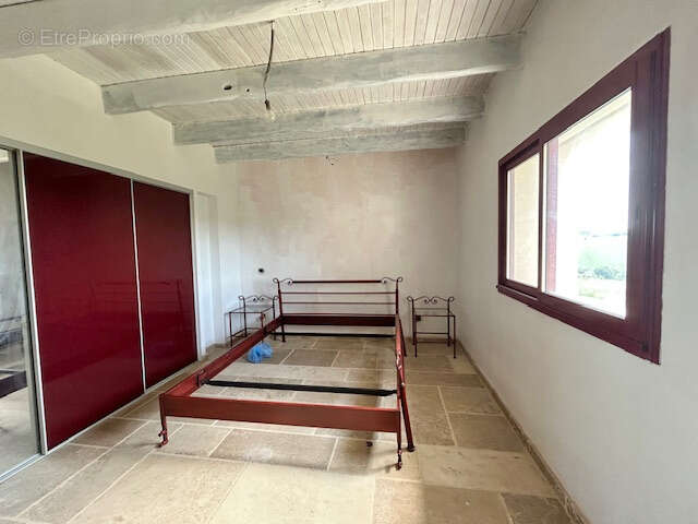 Maison 176 m2 avec dépendances - photo 8