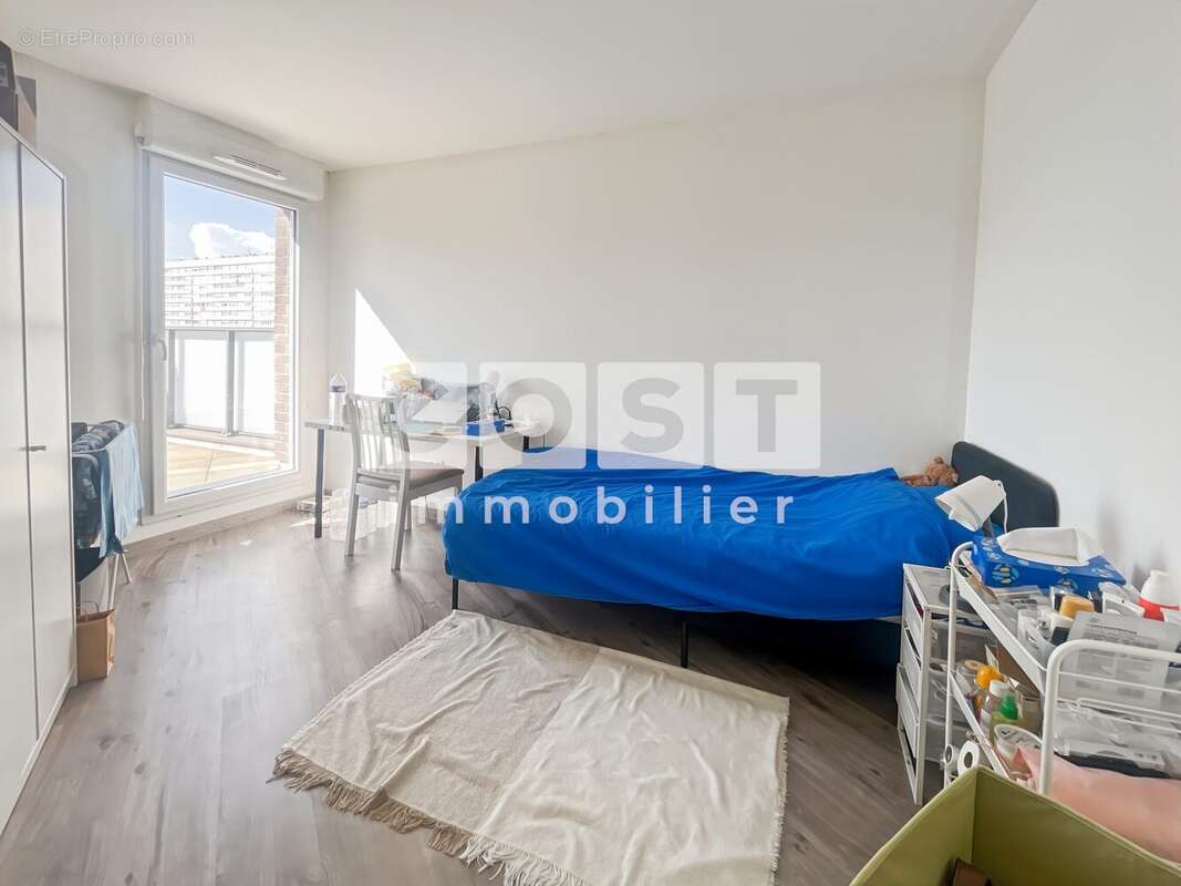 Appartement à GENNEVILLIERS