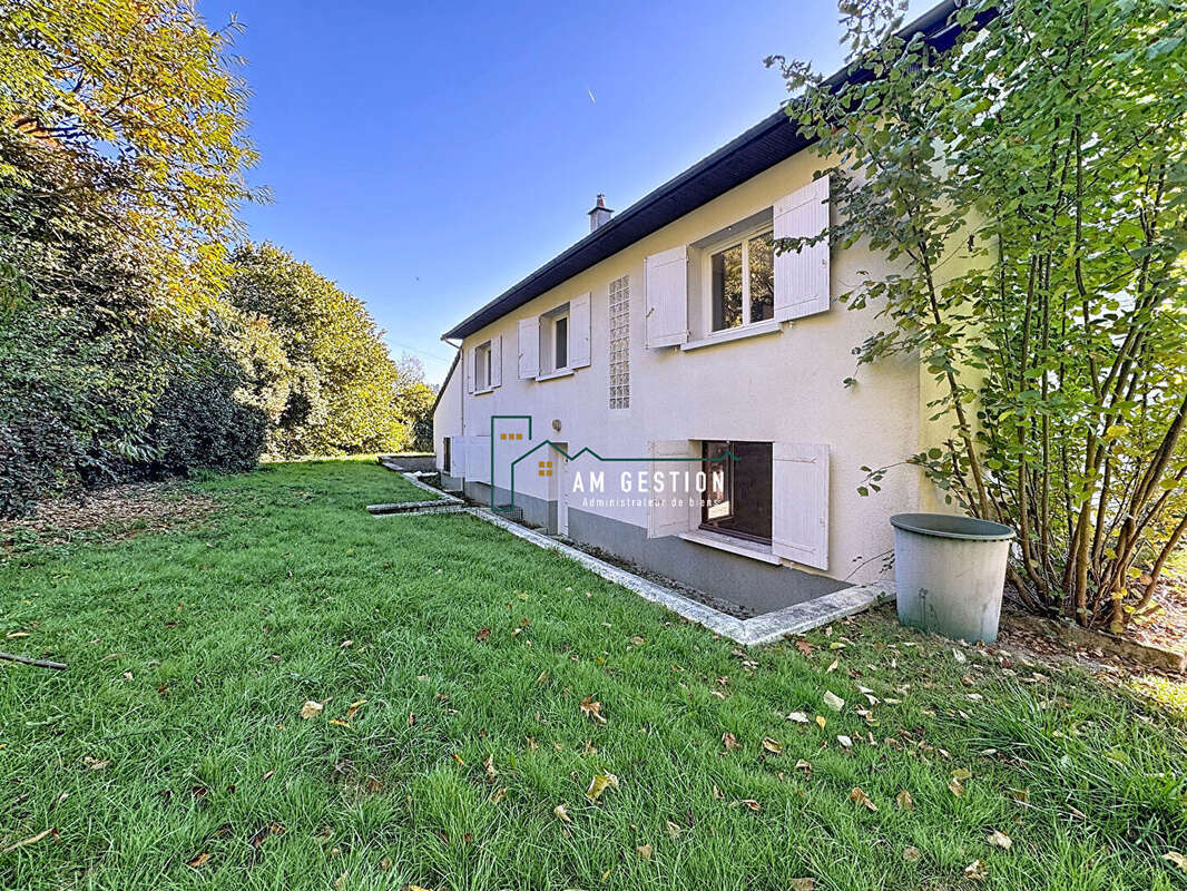 Maison à BONNAC-LA-COTE