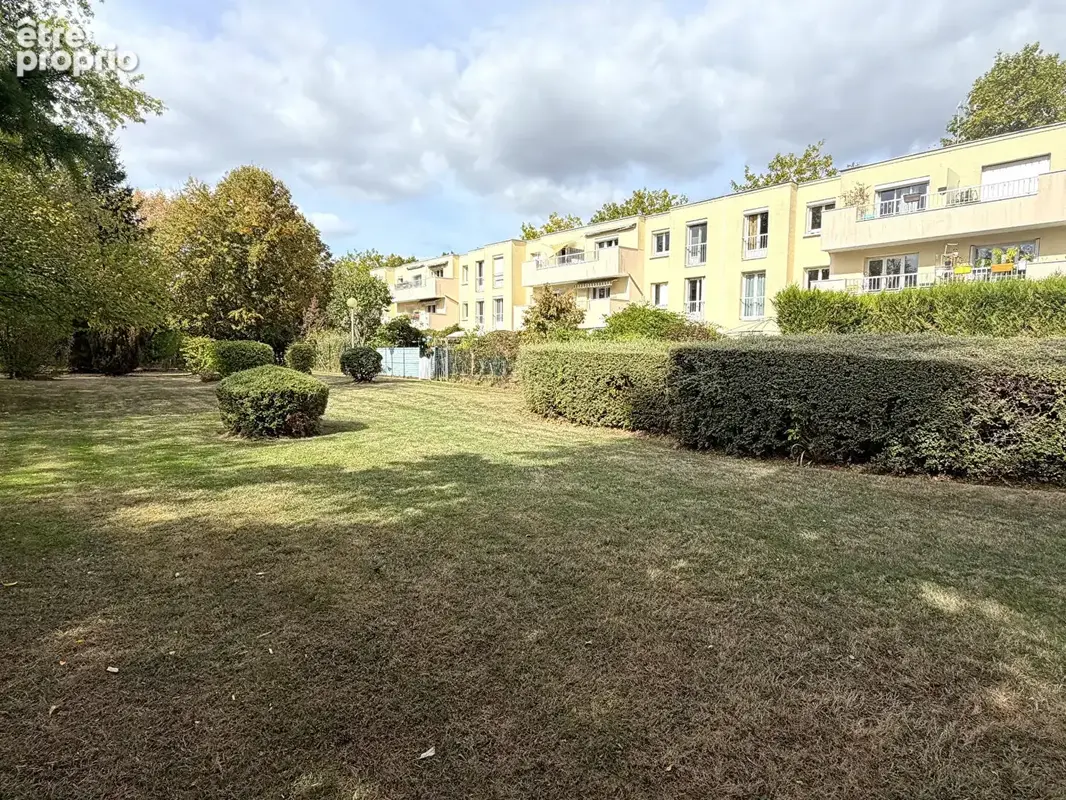 Appartement à MONTIGNY-LE-BRETONNEUX