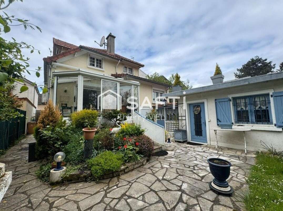 Photo 2 - Maison à CLICHY-SOUS-BOIS