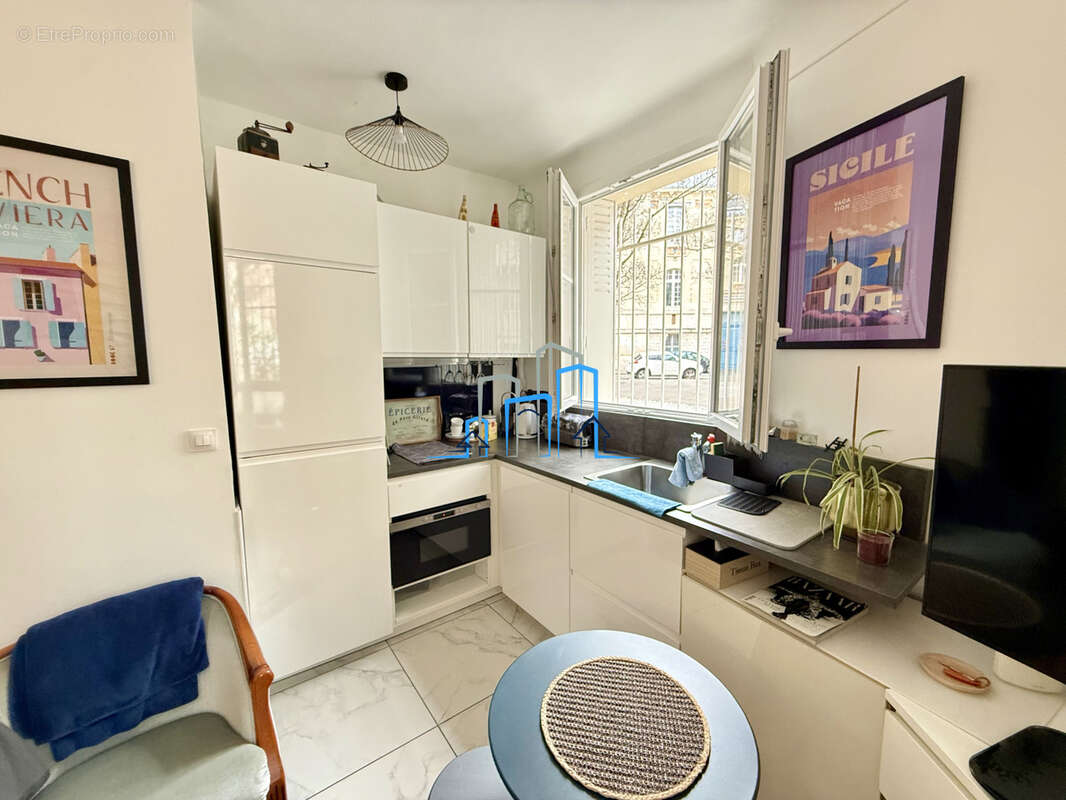 Appartement à PARIS-11E