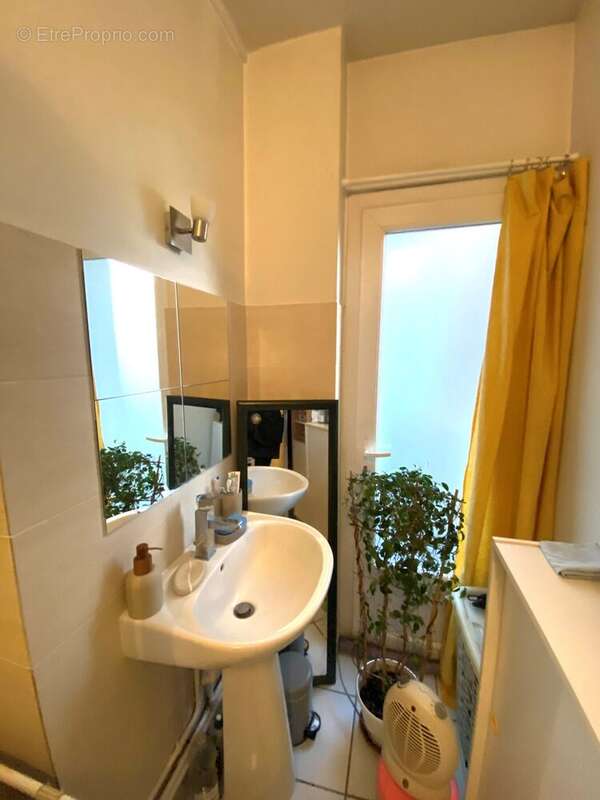 Appartement à ROMANS-SUR-ISERE