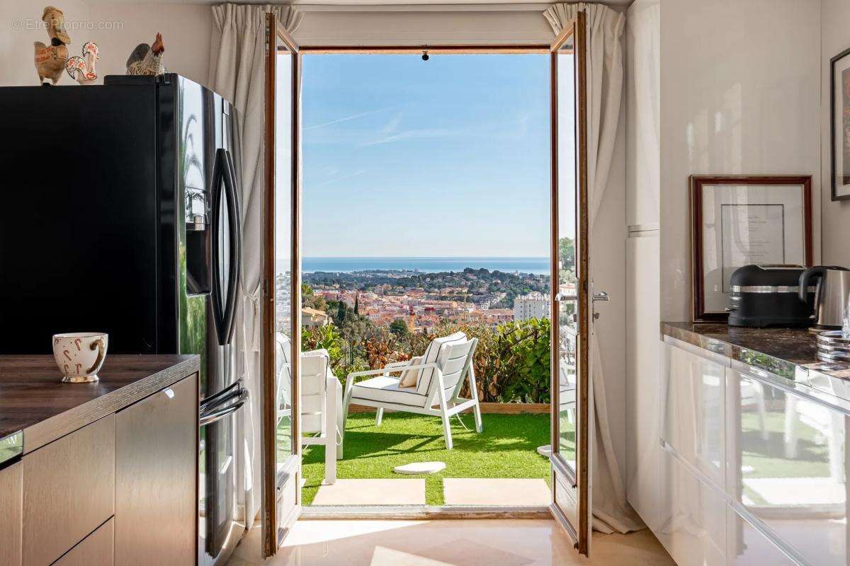 Maison à VALLAURIS