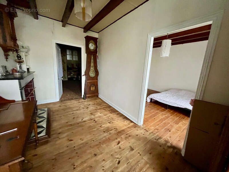 Maison à LA CAILLERE-SAINT-HILAIRE