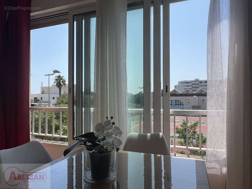 Appartement à CANDILLARGUES