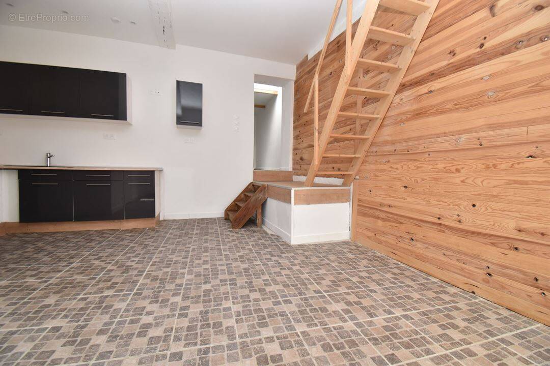 Maison à WALINCOURT-SELVIGNY