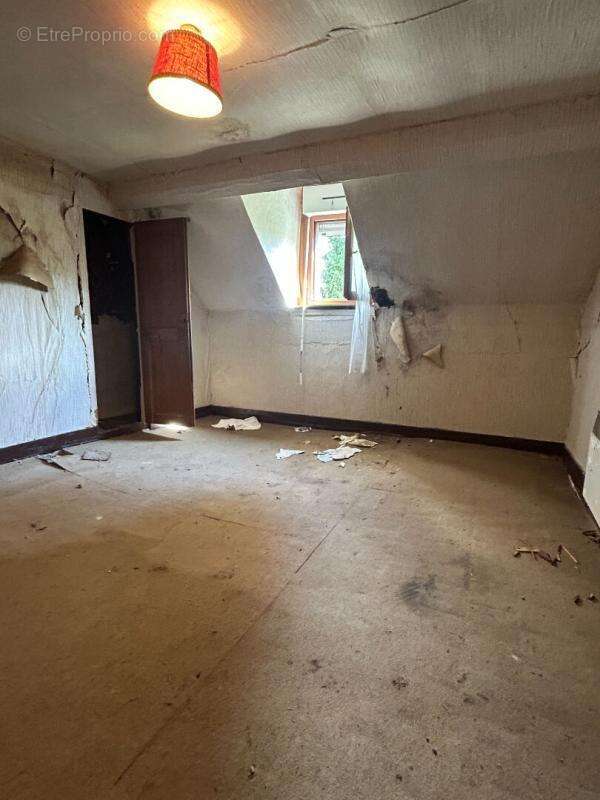 14290 Ensemble  de 2 maisons 136 m²  122 000 Euros - photo 8
