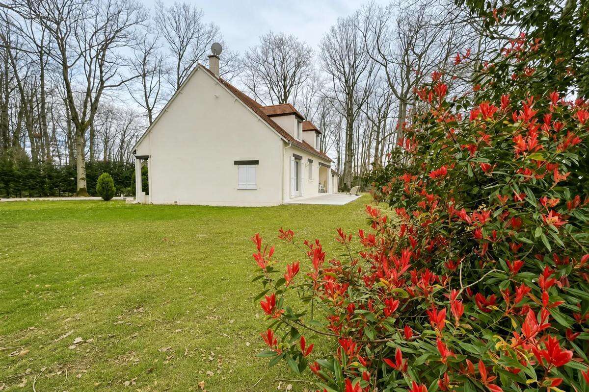 Maison à LA SELLE-SUR-LE-BIED