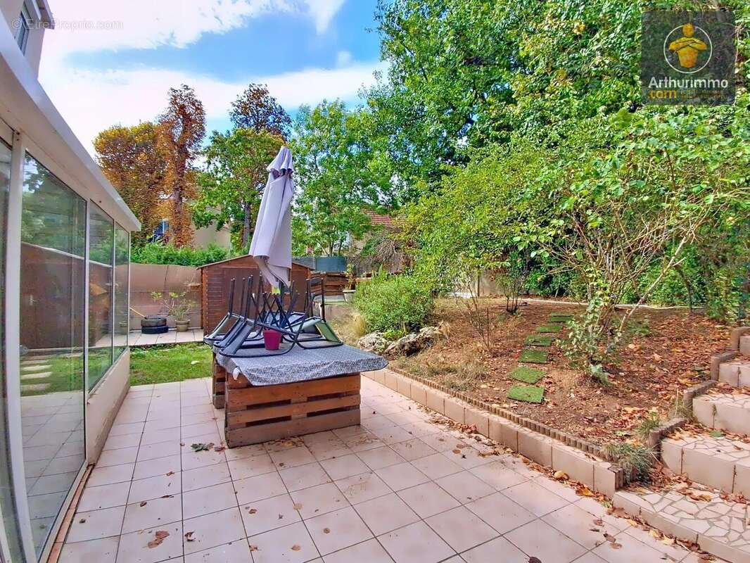 Appartement à YERRES