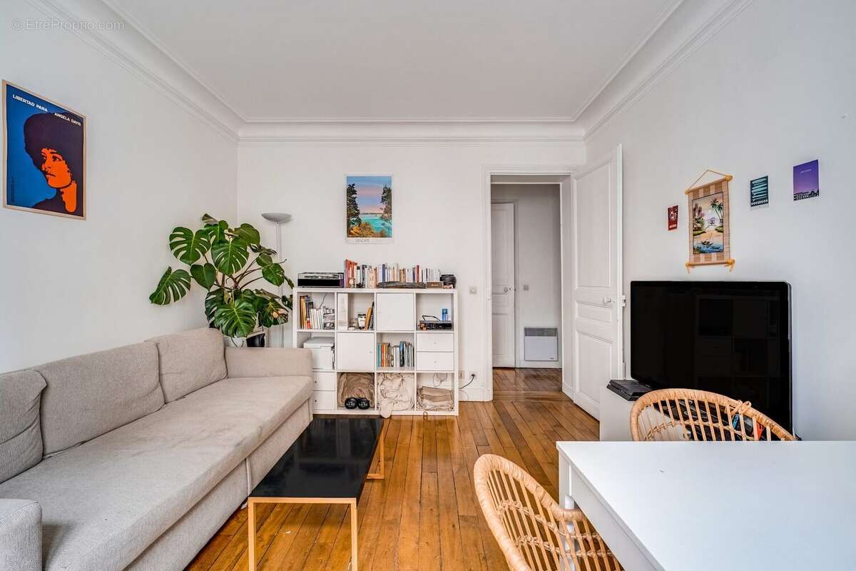Appartement à PARIS-14E