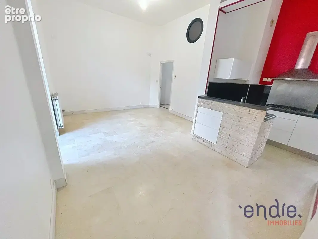 Appartement atypique 4 pièces avec jardin et parking dans un cadre exceptionnel - photo 6