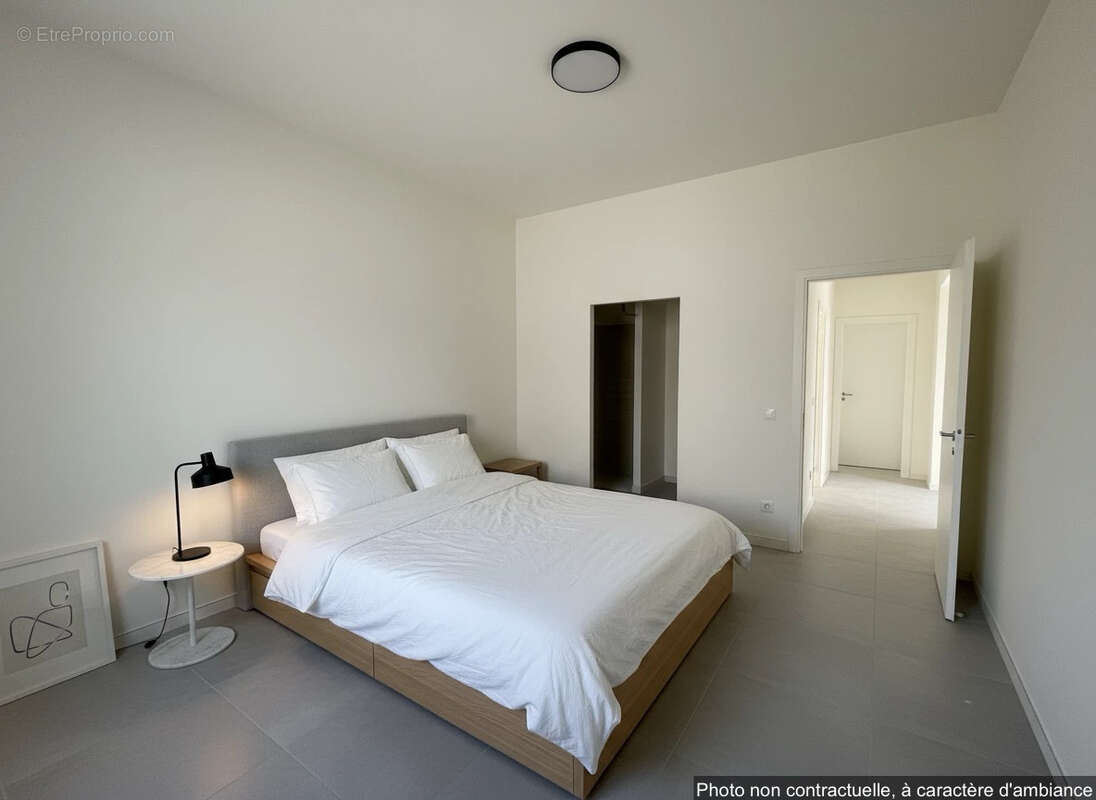 Appartement à VALERGUES