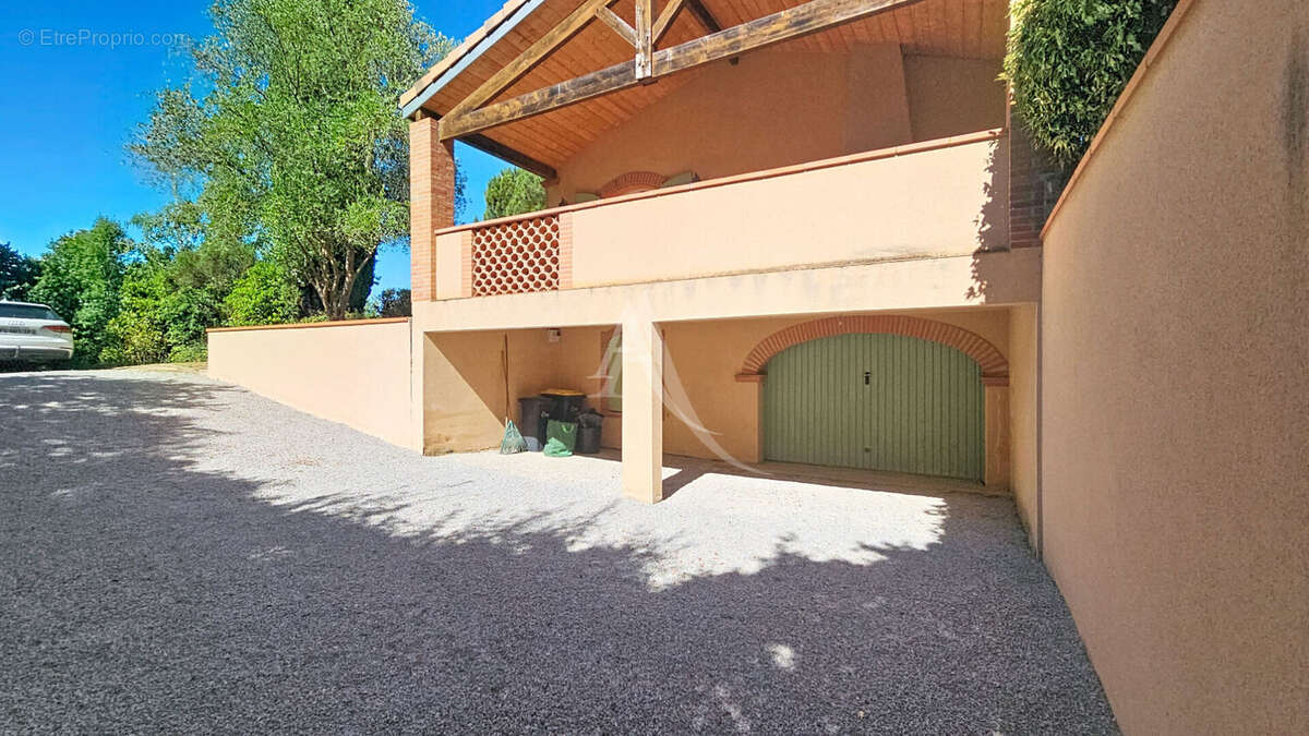 Montastruc la Conseillère, villa T8 avec piscine - photo 14