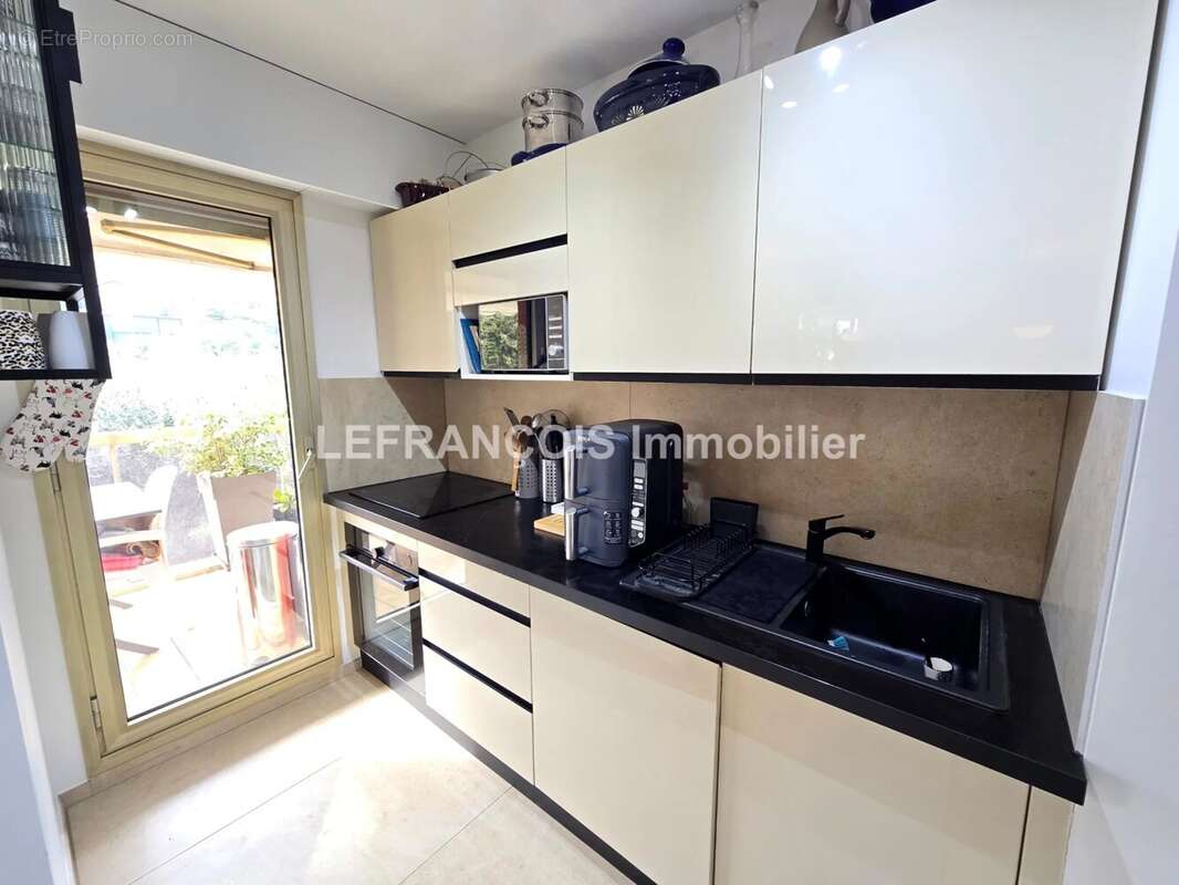 Appartement à LE CANNET