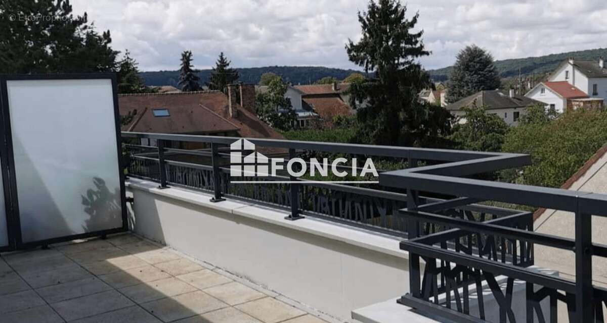 Appartement à ROSNY-SUR-SEINE