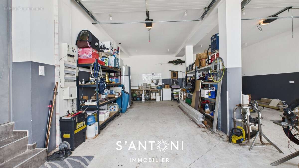 MONTBLANC Maison T4 plain-pied piscine très grand garage  Montblanc - photo 14